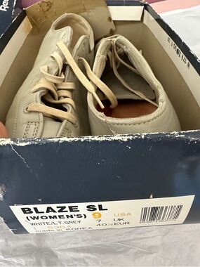 Vintage Reebok women’s 9 BLAZE SL bowling shoes
